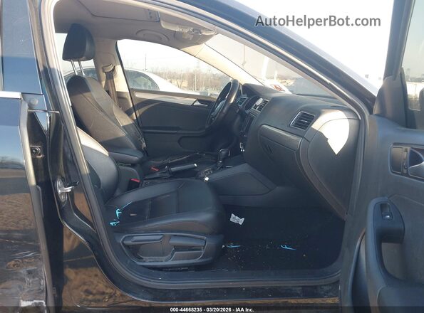 3VWDB7AJXHM368753 2017 VOLKSWAGEN JETTA Black 