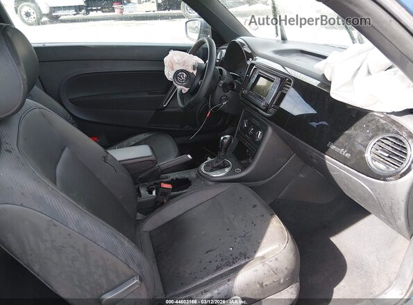 3VWF17AT9HM624264 2017 VOLKSWAGEN BEETLE Blue Вид салону спереду