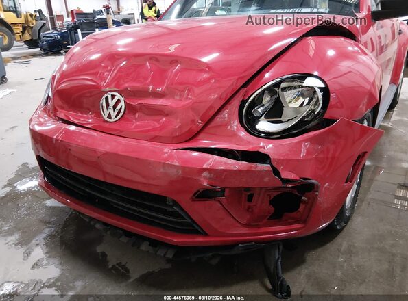 3VWFD7AT1JM707488 2018 VOLKSWAGEN BEETLE Red Widok z przodu