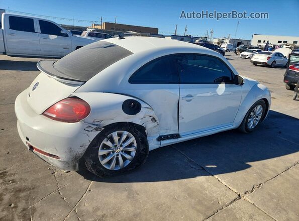 3VWFD7AT5KM706345 2019 VOLKSWAGEN BEETLE White 