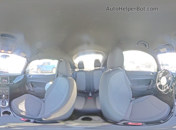 3VWFD7AT5KM706345 2019 VOLKSWAGEN BEETLE White 