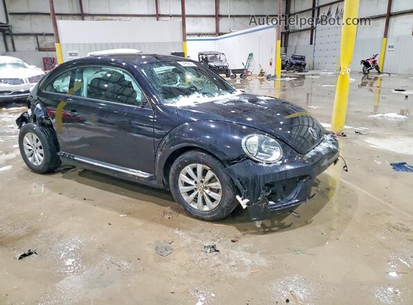 3VWFD7AT7KM717122 2019 VOLKSWAGEN BEETLE Black 