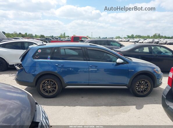 3VWH17AU3JM750093 2018 VOLKSWAGEN GOLF Blue Rear interior view
