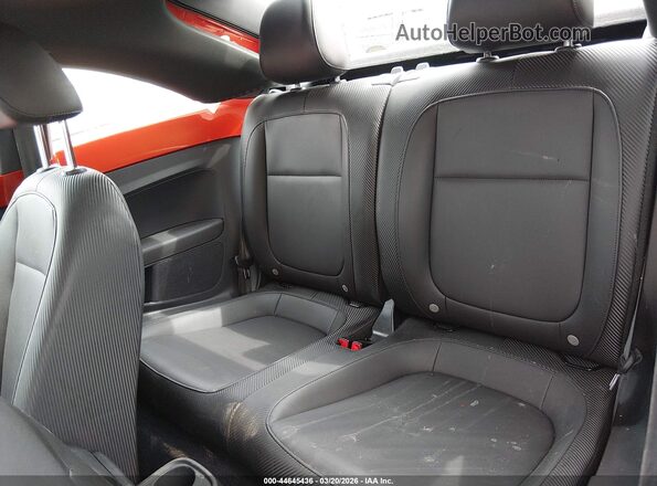 3VWJD7AT3KM707651 2019 VOLKSWAGEN BEETLE Orange 