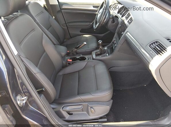3VWM17AU8JM766546 2018 VOLKSWAGEN GOLF Черный Вид салона спереди