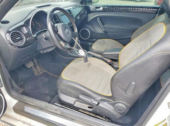 3VWS07AT3GM622090 2016 VOLKSWAGEN BEETLE White 