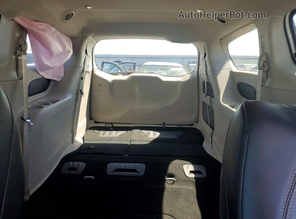 2C4RC1BG9RR170424 2024 CHRYSLER PACIFICA White Vista interior trasera