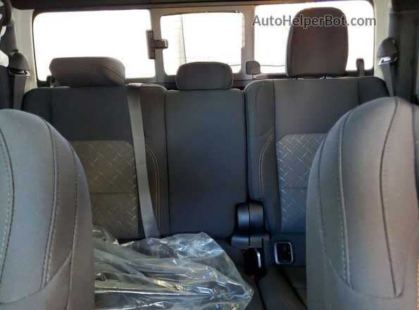 1C6RJTEG0TL150812 2026 JEEP GLADIATOR Gray Вид задньої частини салону