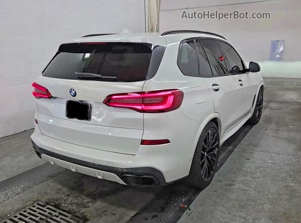 5UXCR4C08L9B00161 2020 BMW X5 White Դիմացի տեսք