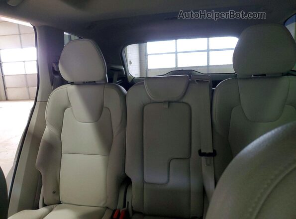YV4A22PK5G1050069 2016 VOLVO XC90 Beige Vista interior trasera