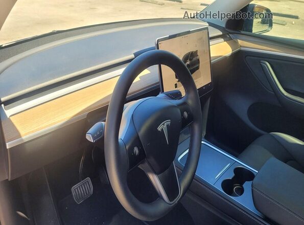 7SAYGDED1SA365292 2025 TESLA MODEL Y Gray Widok z przodu