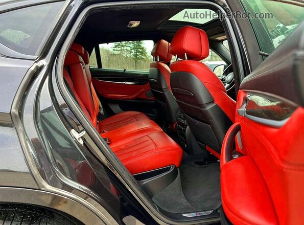 5UXKU6C53G0R34055 2016 BMW X6 Black Widok wnętrza z przodu