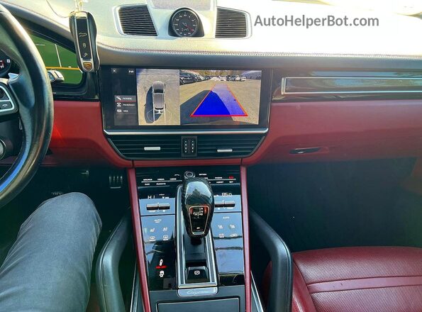 WP1AF2AY5KDA80246 2019 PORSCHE CAYENNE Black Vista interior trasera