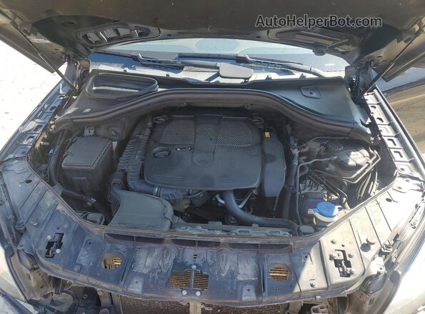 4JGDA5HB4GA781624 2016 MERCEDES-BENZ GLE Black Widok komory silnika