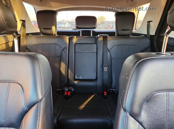 4JGDA5JB9GA687300 2016 MERCEDES-BENZ GLE Серебряный Вид задних сидений