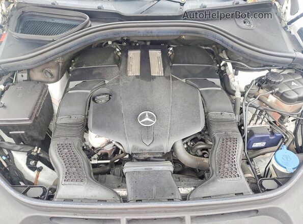 4JGDF6EE1HA756607 2017 MERCEDES-BENZ GLS White Widok komory silnika