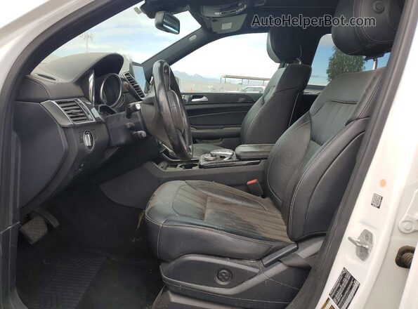 4JGDF6EE4HA942951 2017 MERCEDES-BENZ GLS Белый Вид салона спереди