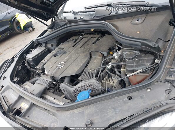 4JGDF6EE9JB141576 2018 MERCEDES-BENZ GLS 450 Black Հետևի տեսք