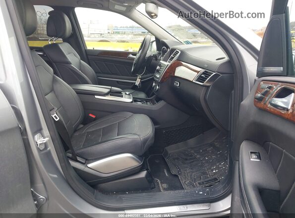 4JGDF7DE3GA685626 2016 MERCEDES-BENZ GL 550 Silver Սալոնի դիմացի տեսք
