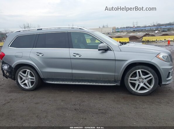 4JGDF7DE3GA685626 2016 MERCEDES-BENZ GL 550 Silver Սալոնի հետևի տեսք
