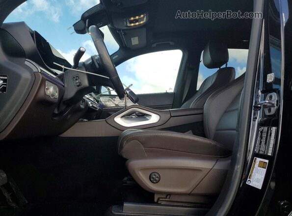 4JGFB4KB2MA560477 2021 MERCEDES-BENZ GLE Black Front interior view