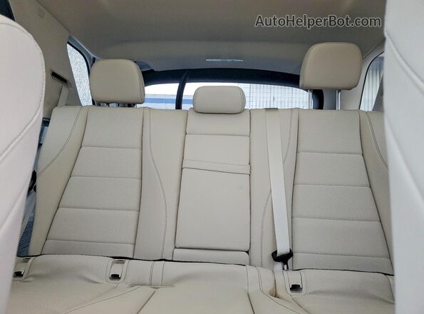 4JGFB5KB4RB094560 2024 MERCEDES-BENZ GLE White Vista de los asientos traseros