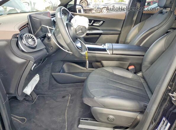 4JGGM1CB5PA011162 2023 MERCEDES-BENZ EQE Black Widok wnętrza z przodu