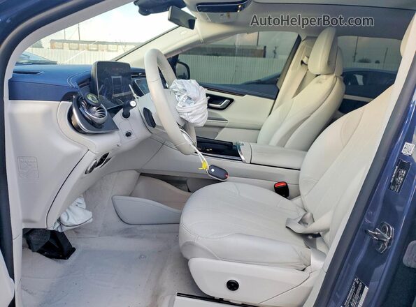 4JGGM1CB8PA029669 2023 MERCEDES-BENZ EQE Blue Front interior view