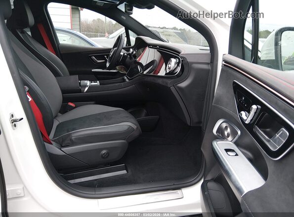 4JGGM5DB1RA039792 2024 MERCEDES-BENZ AMG White წინა სალონის ხედი