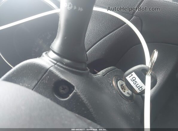 4S3BNAC60H3050682 2017 SUBARU LEGACY White Вид панелі приладів