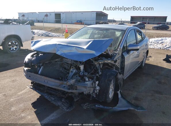 4S3GKAD68H3601728 2017 SUBARU IMPREZA Серебряный Вид спереди