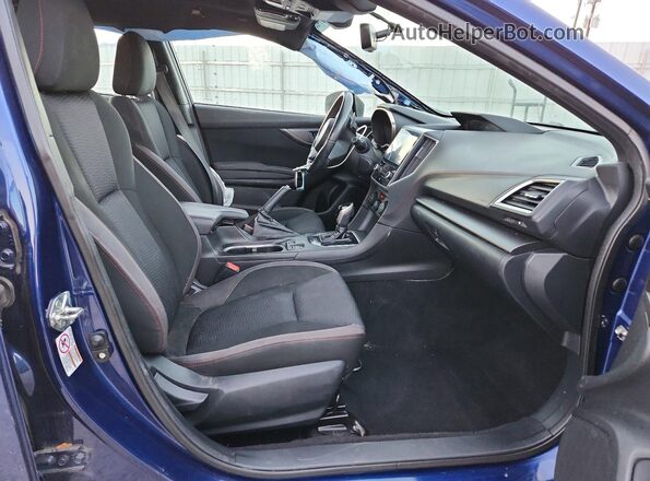 4S3GKAM67J3611477 2018 SUBARU IMPREZA Blue Widok wnętrza z przodu