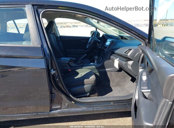 4S3GTAB68M3705727 2021 SUBARU IMPREZA Black Widok wnętrza z przodu