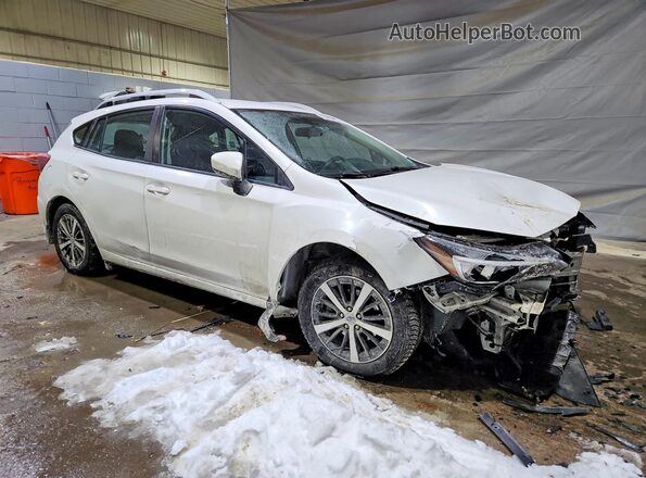 4S3GTAC67K3705746 2019 SUBARU IMPREZA White 