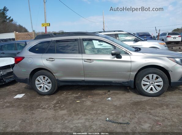 4S4BSAFC1K3216348 2019 SUBARU OUTBACK Silver უკანა სალონის ხედი