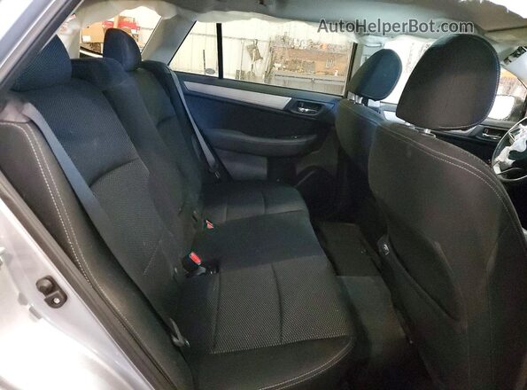 4S4BSAFCXJ3395875 2018 SUBARU OUTBACK Silver Սալոնի հետևի տեսք