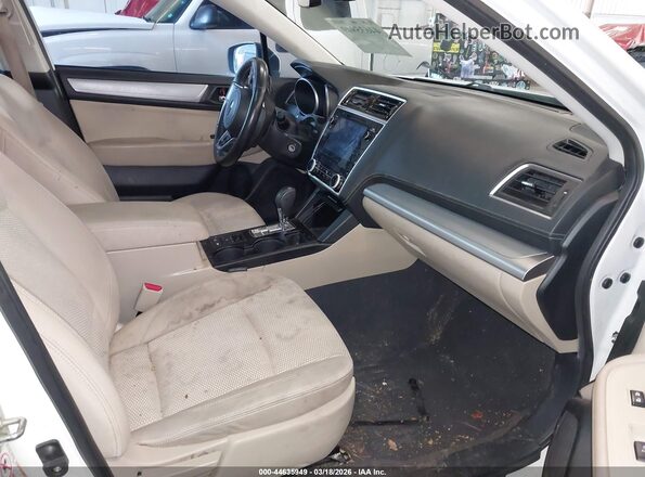 4S4BSAHC4K3212565 2019 SUBARU OUTBACK Белый Вид салона спереди
