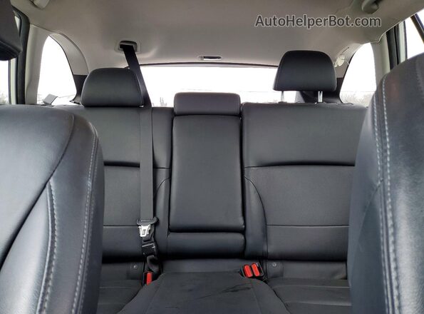 4S4BSALC3G3324076 2016 SUBARU OUTBACK White Rear seats view