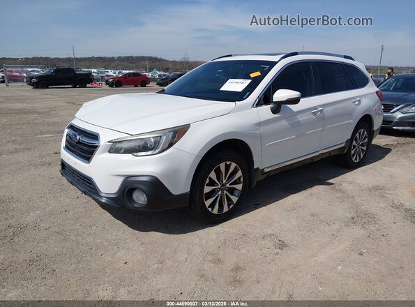 4S4BSATC4J3213124 2018 SUBARU OUTBACK Белый Передняя левая четверть