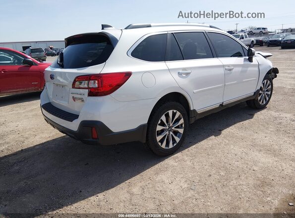 4S4BSATC4J3213124 2018 SUBARU OUTBACK Белый Задняя правая четверть