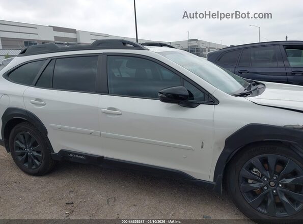 4S4BTALC9R3232874 2024 SUBARU OUTBACK Белый Вид щитка приборов