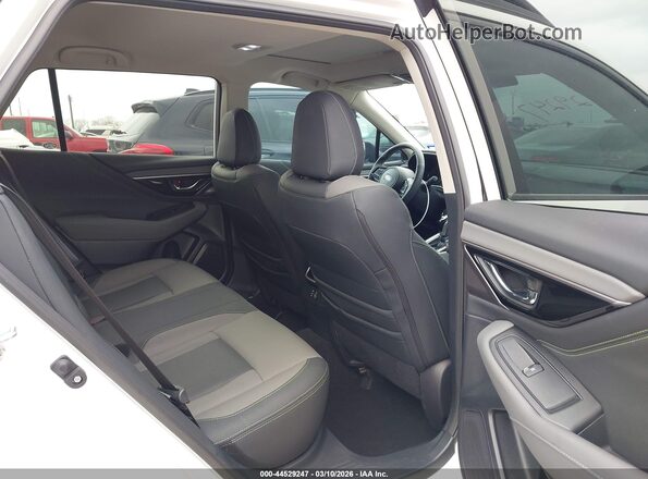 4S4BTALC9R3232874 2024 SUBARU OUTBACK Белый Вид задних сидений