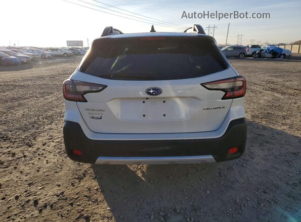4S4BTANC7R3271346 2024 SUBARU OUTBACK White Widok z tyłu