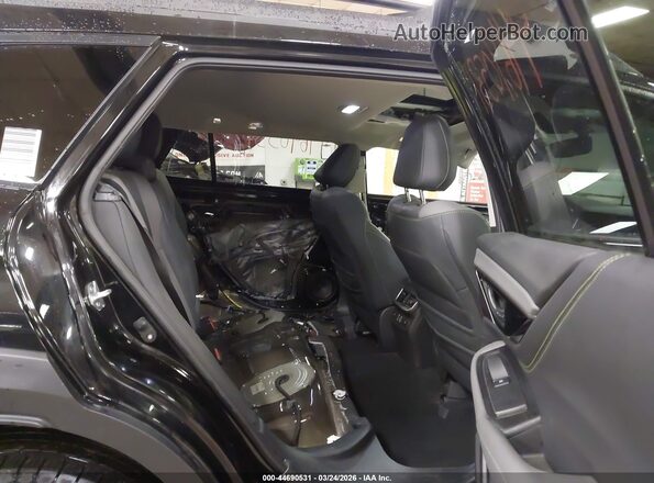 4S4BTGLD3P3195104 2023 SUBARU OUTBACK Черный Вид наклейки с VIN-кодом