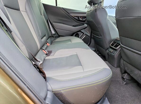 4S4BTGLDXM3195399 2021 SUBARU OUTBACK Green Rear interior view