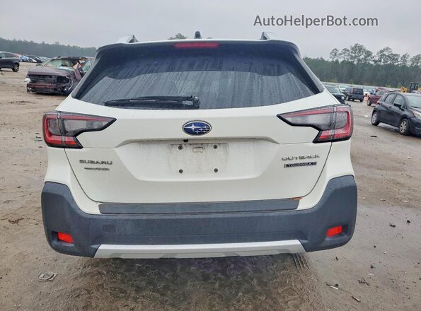 4S4BTGPD9P3223109 2023 SUBARU OUTBACK White Հետևի տեսք