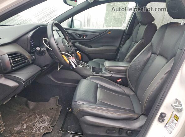 4S4BTGUD0N3216924 2022 SUBARU OUTBACK White წინა სალონის ხედი