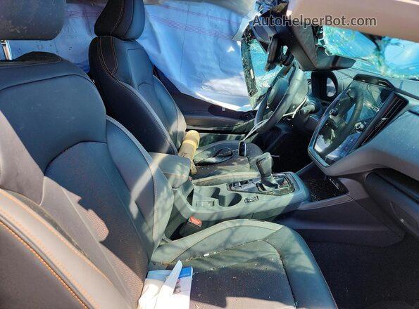 4S4GUHM6XS3719348 2025 SUBARU CROSSTREK Silver Вид салону спереду