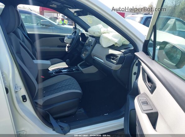 4S4SLDA66T3047395 2026 SUBARU FORESTER White Front interior view