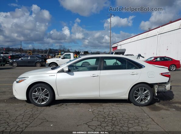4T1BD1FK0GU180400 2016 TOYOTA CAMRY HYBRID White 